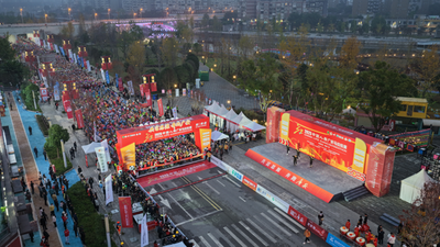 广安城市马拉松赛事 | 全场景丝印标识解决方案